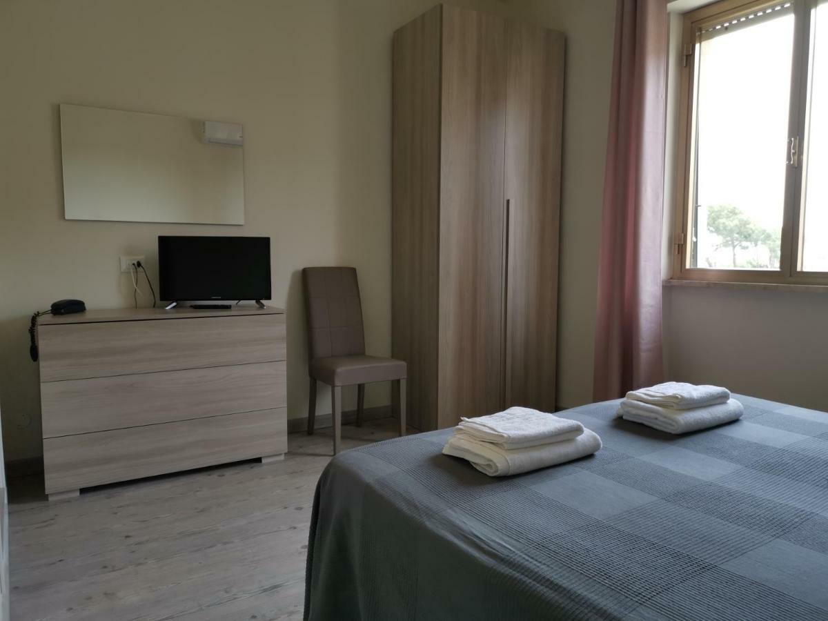 Hotel La Pineta Carrara Eksteriør billede