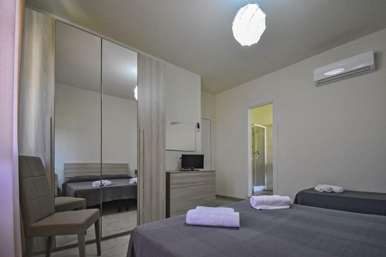 Hotel La Pineta Carrara Eksteriør billede